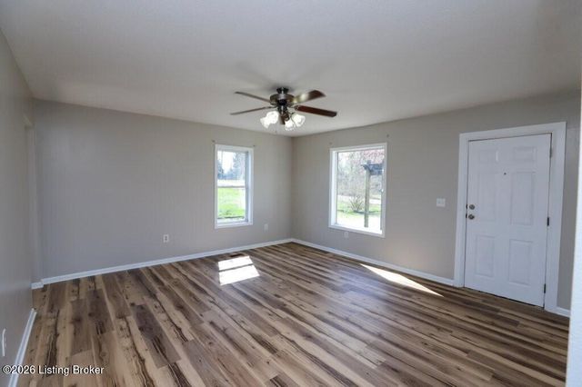 414 S Mill St, Vine Grove, KY 40175