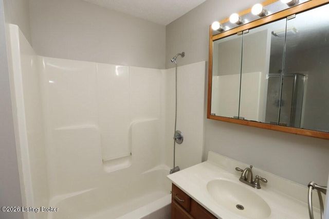 414 S Mill St, Vine Grove, KY 40175