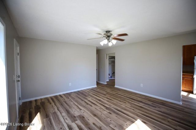 414 S Mill St, Vine Grove, KY 40175