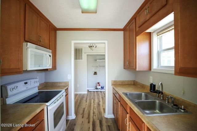 414 S Mill St, Vine Grove, KY 40175