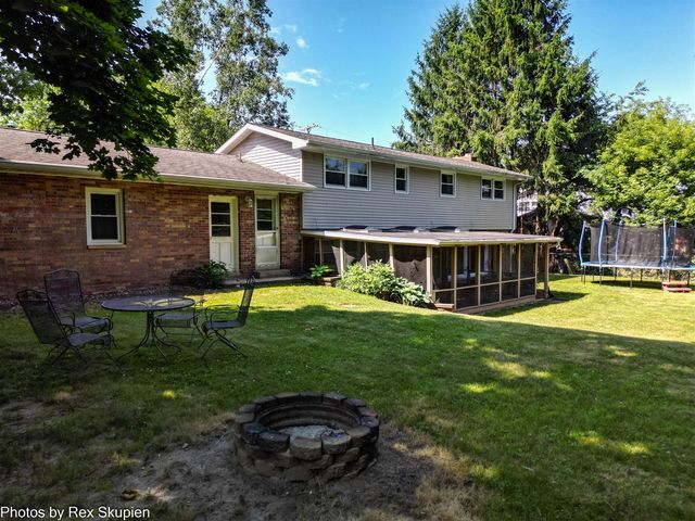 521 E Pine Street, Fremont, MI 49412