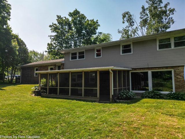 521 E Pine Street, Fremont, MI 49412