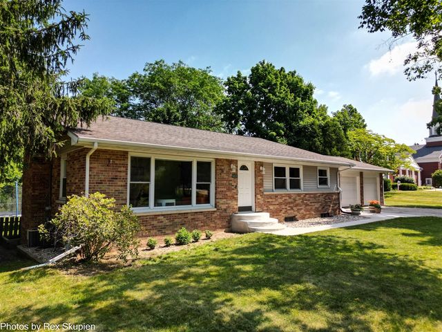 521 E Pine Street, Fremont, MI 49412