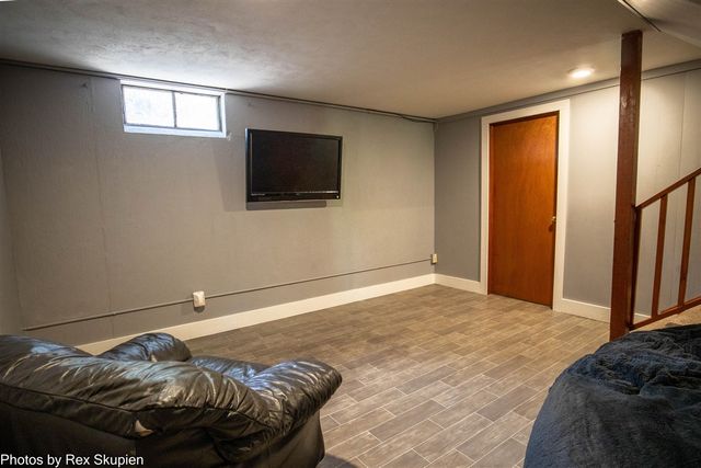 521 E Pine Street, Fremont, MI 49412