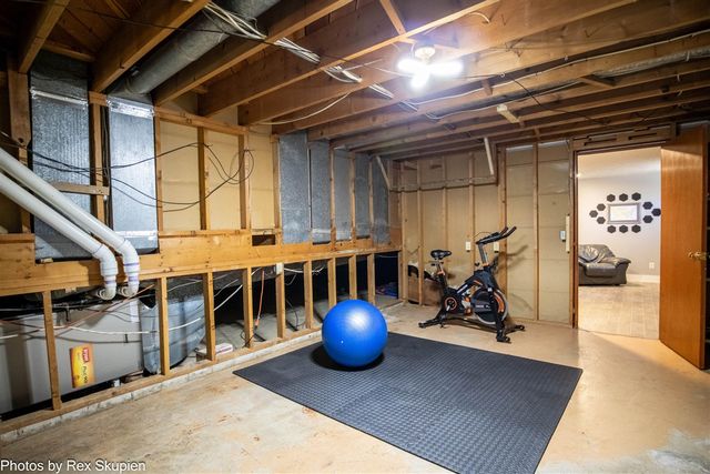 521 E Pine Street, Fremont, MI 49412