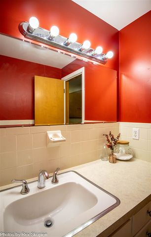 521 E Pine Street, Fremont, MI 49412