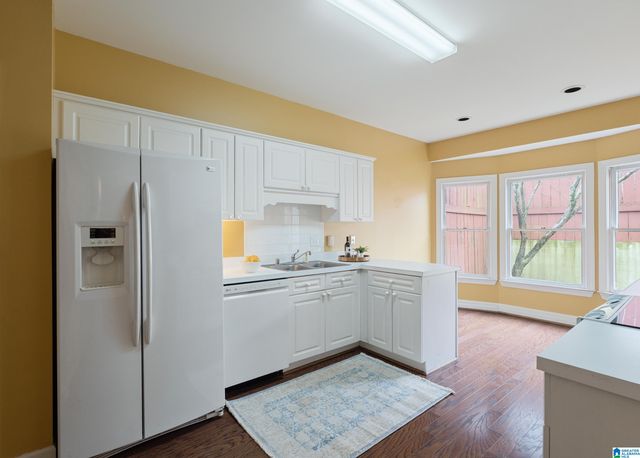 732 CANYON CREEK LANE, Vestavia Hills, AL 35216