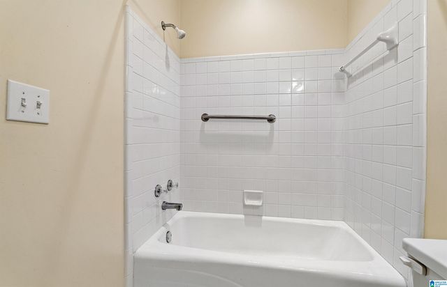 732 CANYON CREEK LANE, Vestavia Hills, AL 35216