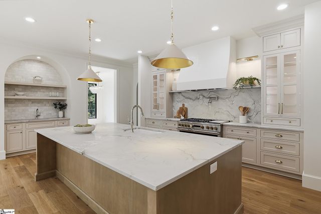 101 Sherwood Street Unit 100, Greenville, SC 29601