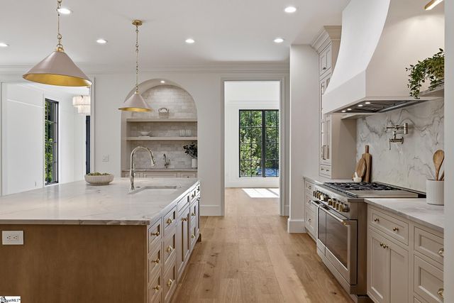 101 Sherwood Street Unit 100, Greenville, SC 29601