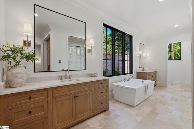 101 Sherwood Street Unit 100, Greenville, SC 29601