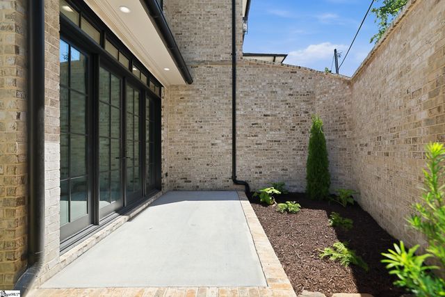 101 Sherwood Street Unit 100, Greenville, SC 29601