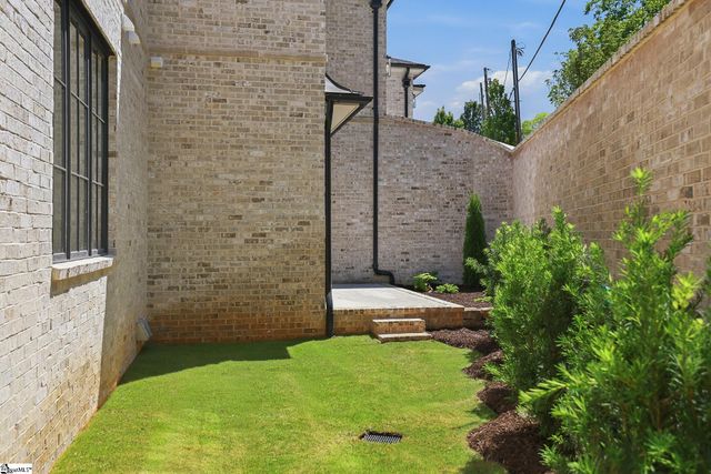 101 Sherwood Street Unit 100, Greenville, SC 29601