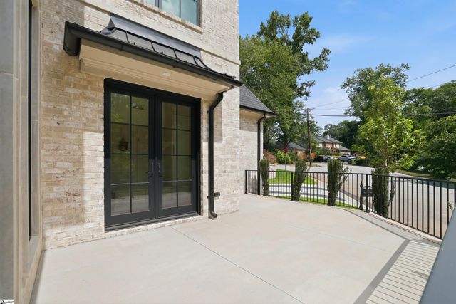 101 Sherwood Street Unit 100, Greenville, SC 29601