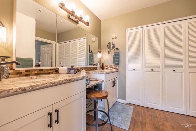 910 N Plateau Ave, Caldwell, ID 83605