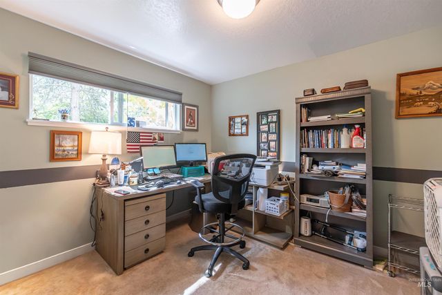 910 N Plateau Ave, Caldwell, ID 83605