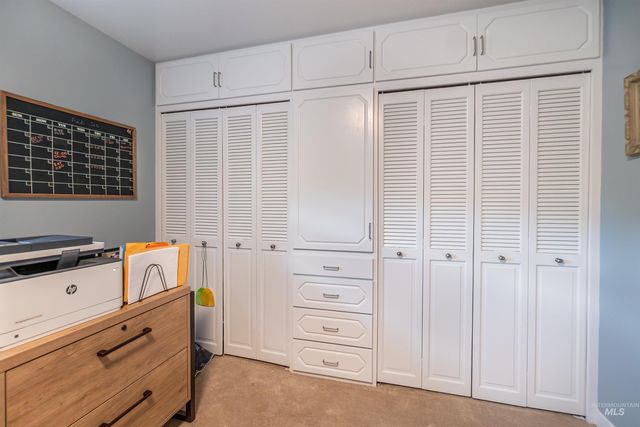 910 N Plateau Ave, Caldwell, ID 83605