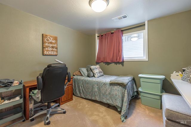 910 N Plateau Ave, Caldwell, ID 83605