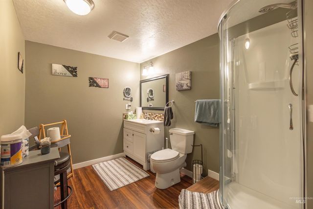 910 N Plateau Ave, Caldwell, ID 83605