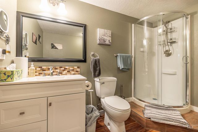 910 N Plateau Ave, Caldwell, ID 83605
