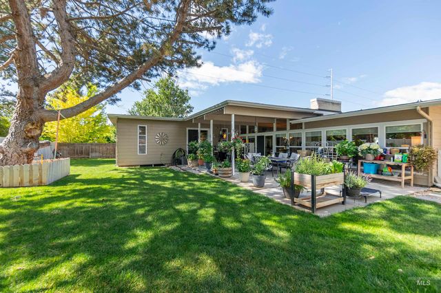 910 N Plateau Ave, Caldwell, ID 83605