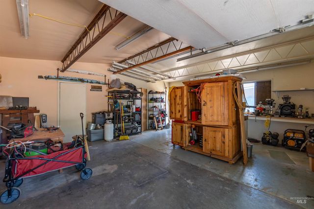 910 N Plateau Ave, Caldwell, ID 83605