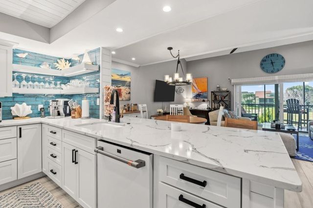 2055 GULF OF MEXICO DRIVE G2-213, Longboat Key, FL 34228