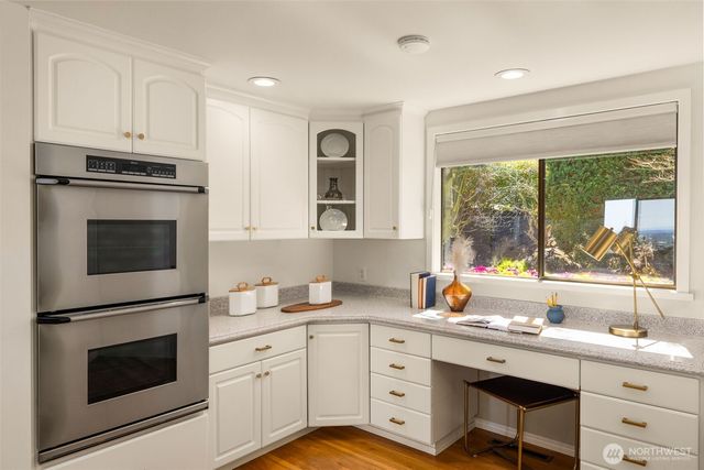 14108 SE 44th Street, Bellevue, WA 98006