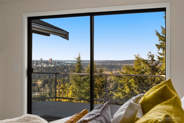 14108 SE 44th Street, Bellevue, WA 98006