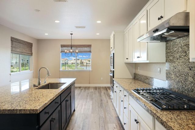 2705 Enslen Ave, Lathrop, CA 95330