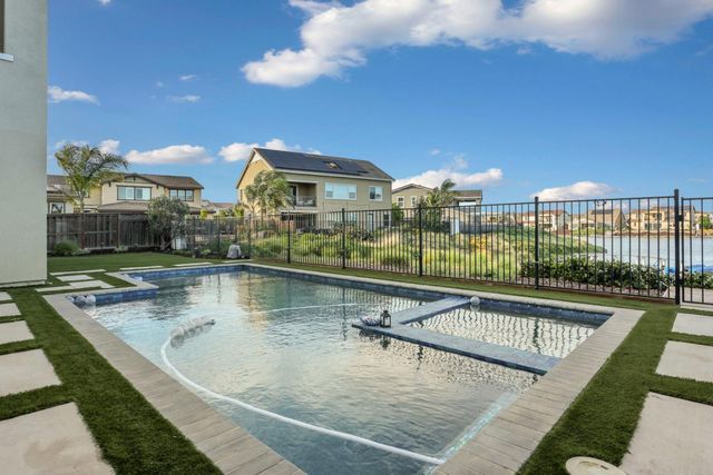 2705 Enslen Ave, Lathrop, CA 95330