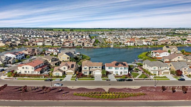 2705 Enslen Ave, Lathrop, CA 95330