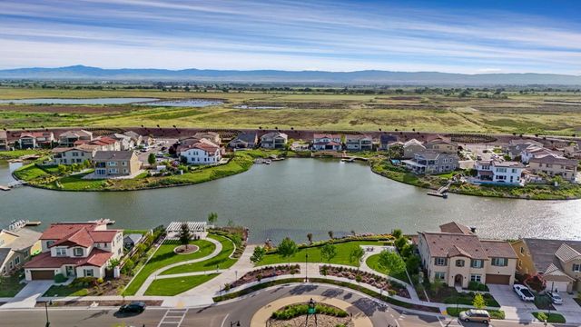 2705 Enslen Ave, Lathrop, CA 95330