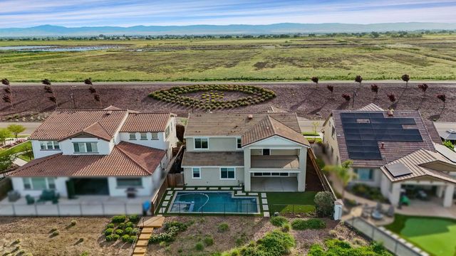 2705 Enslen Ave, Lathrop, CA 95330