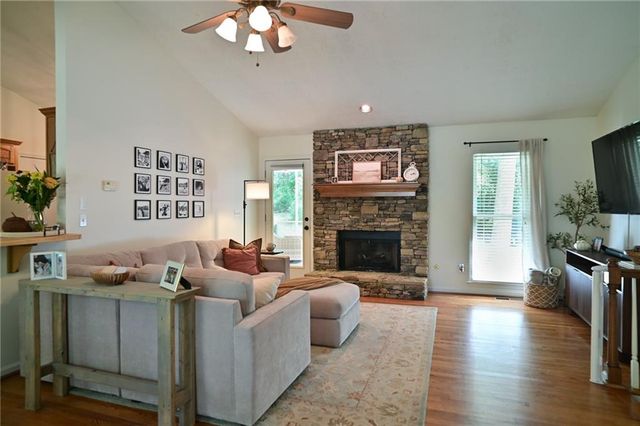 307 Rockland Way, Lawrenceville, GA 30046