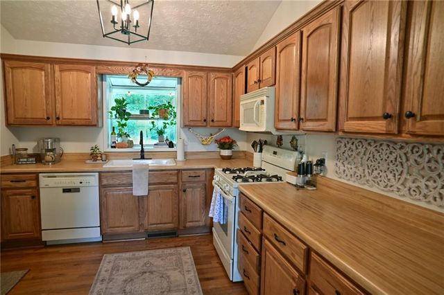 307 Rockland Way, Lawrenceville, GA 30046