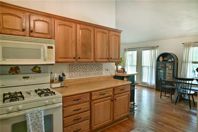 307 Rockland Way, Lawrenceville, GA 30046