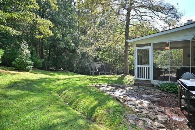 307 Rockland Way, Lawrenceville, GA 30046