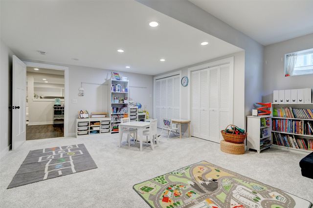400 Percival Avenue, Dallas Center, IA 50063