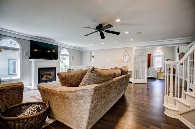 400 Percival Avenue, Dallas Center, IA 50063