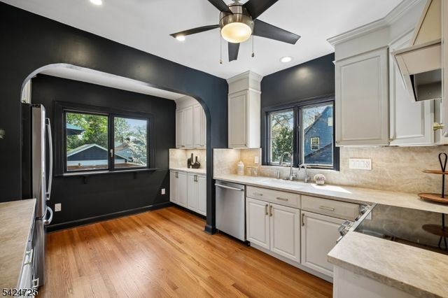 40 Highland Ave, Maplewood Twp., NJ 07040