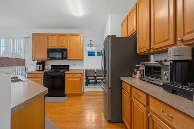 1104 Amelia Court, Indian Creek, IL 60061