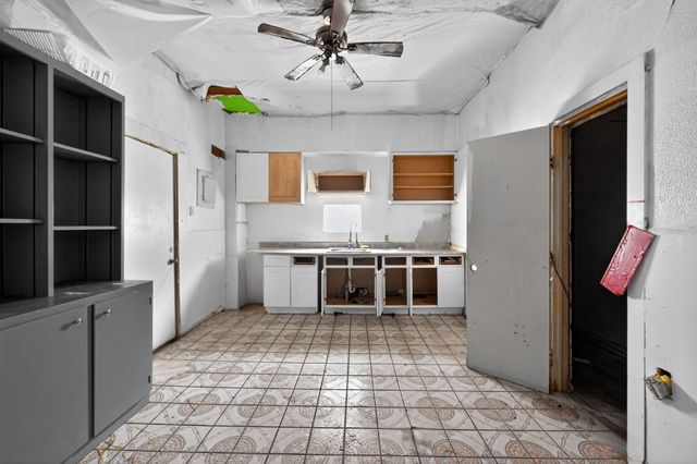 919 Wayne Street, Dallas, TX 75223