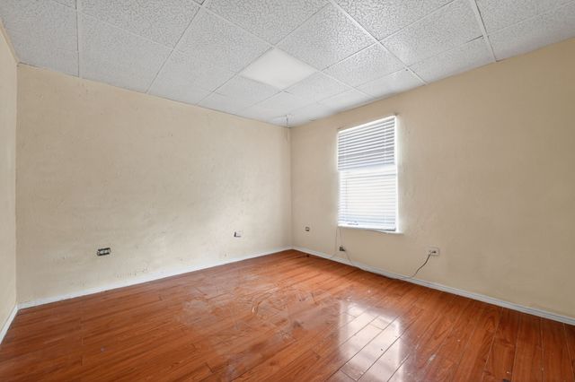 919 Wayne Street, Dallas, TX 75223