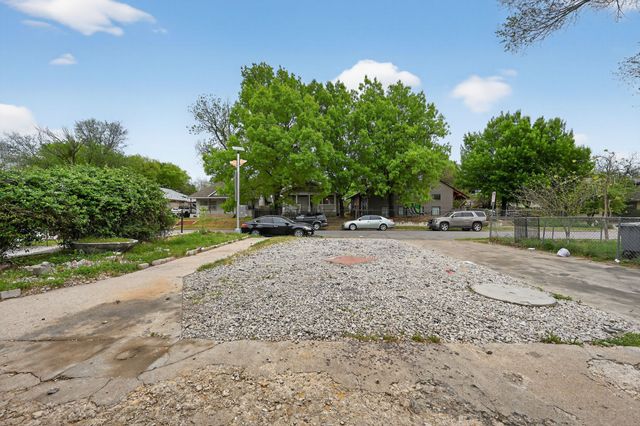 919 Wayne Street, Dallas, TX 75223