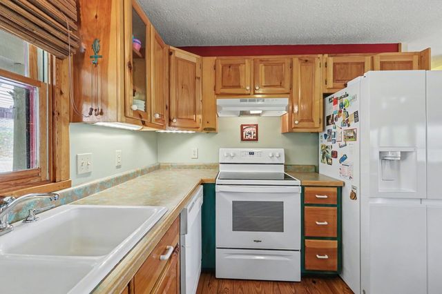 1930 Lakeview Summit Drive, Young Harris, GA 30582