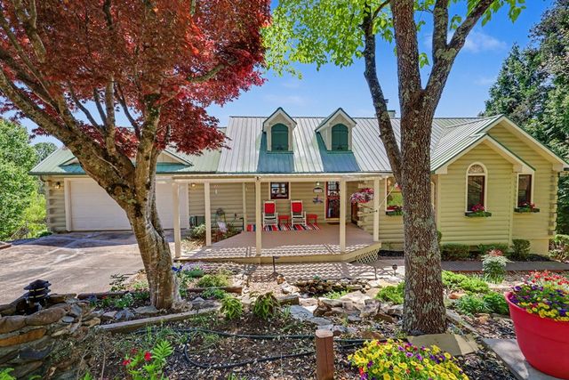 1930 Lakeview Summit Drive, Young Harris, GA 30582