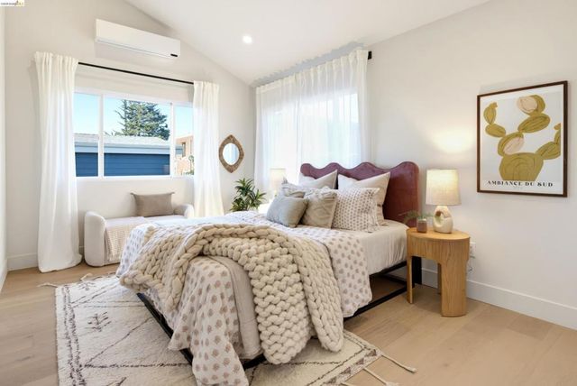 1705 Russell St, Berkeley, CA 94703