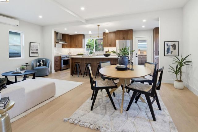 1705 Russell St, Berkeley, CA 94703