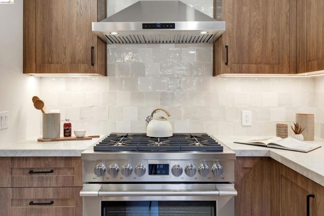 1705 Russell St, Berkeley, CA 94703